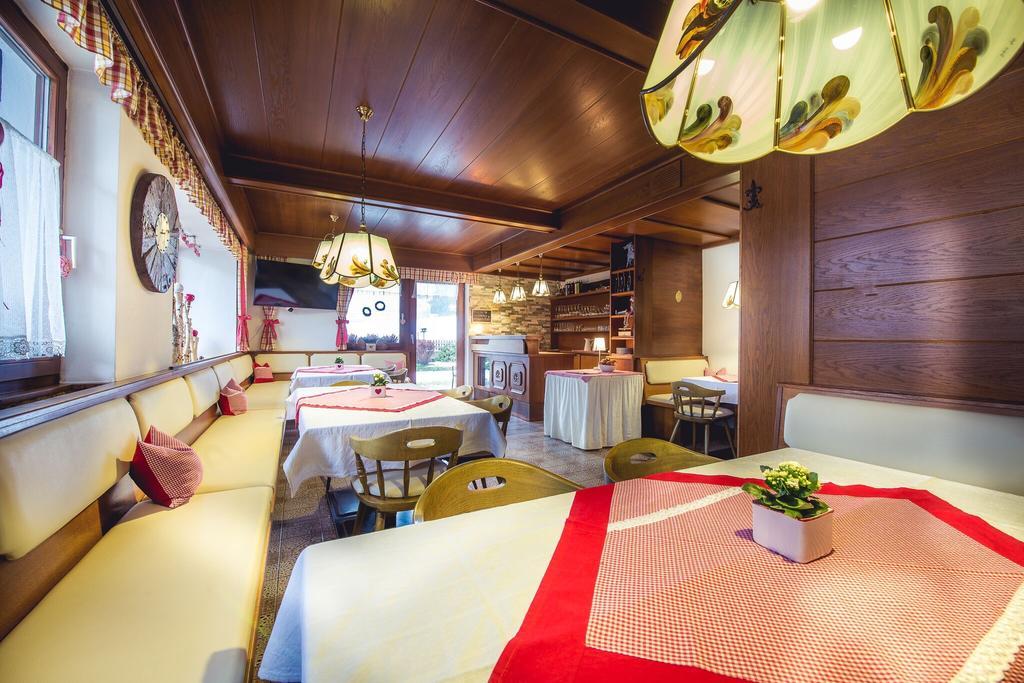 Alpenhaus Monte Hotell Neustift im Stubaital Exteriör bild