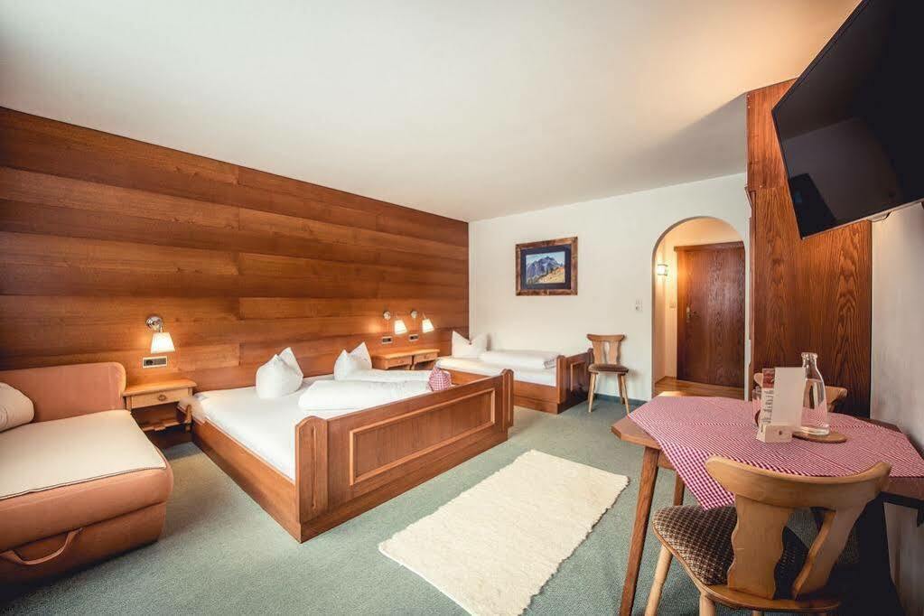 Alpenhaus Monte Hotell Neustift im Stubaital Exteriör bild